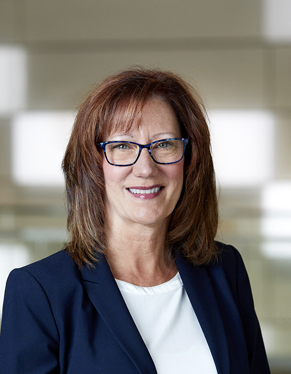 Staff Bio Sandi Wilson 190528